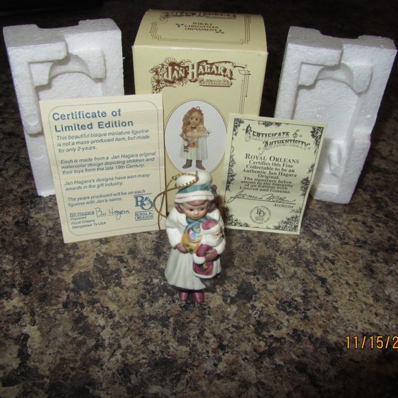 💰 3/$25.00 Authentic Jan Hagara Collectible Limited Edition Nikki Ornament NIB - Picture 2 of 9